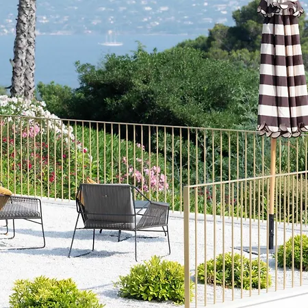 Reveille By One-villas