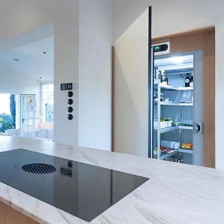 Reveille By One-villas Grimaud