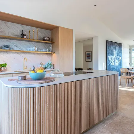 Reveille By One-villas Grimaud
